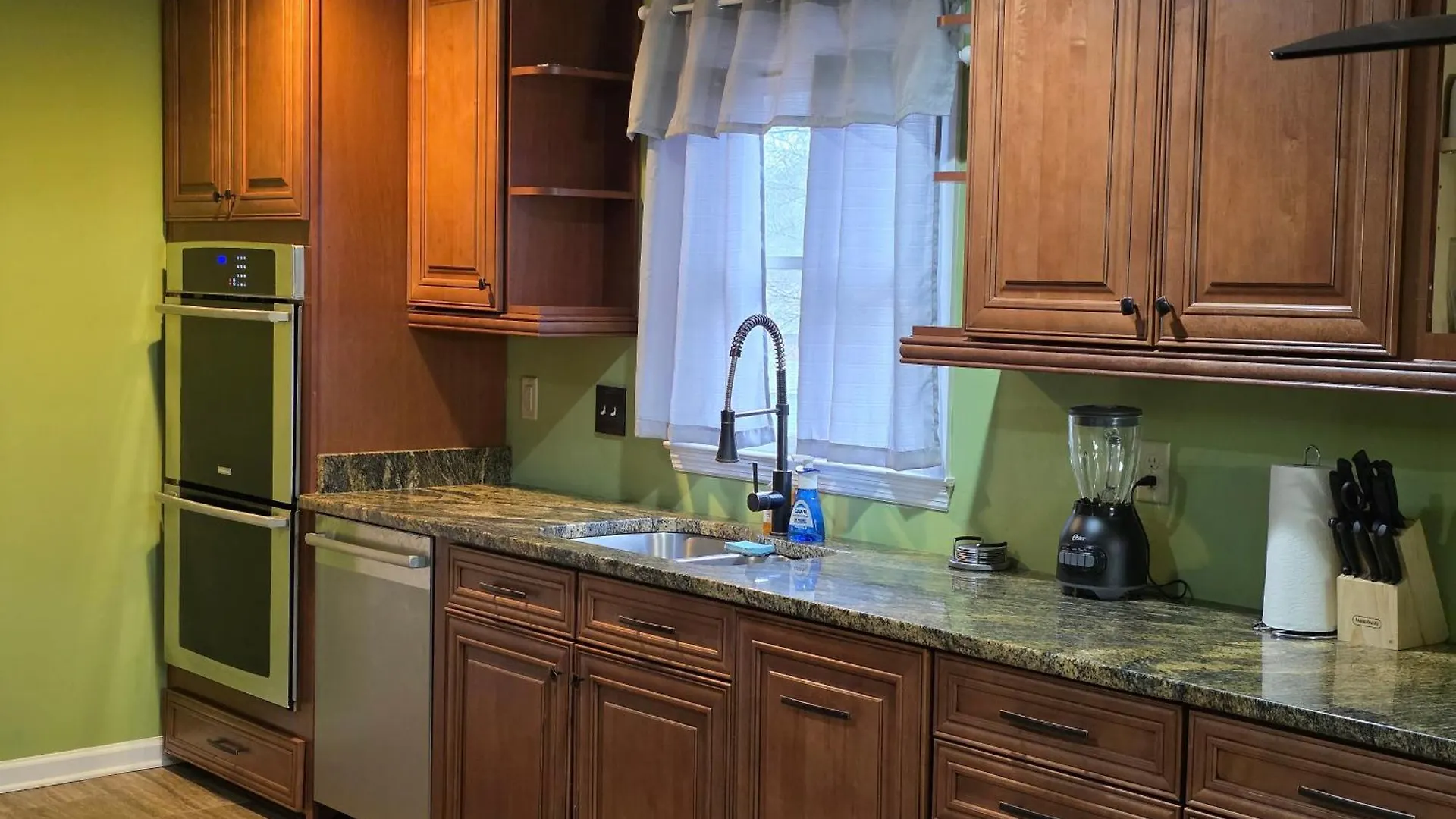 Holiday home 6Br In Suburban Area Close To Freeway And Galeria Memphis